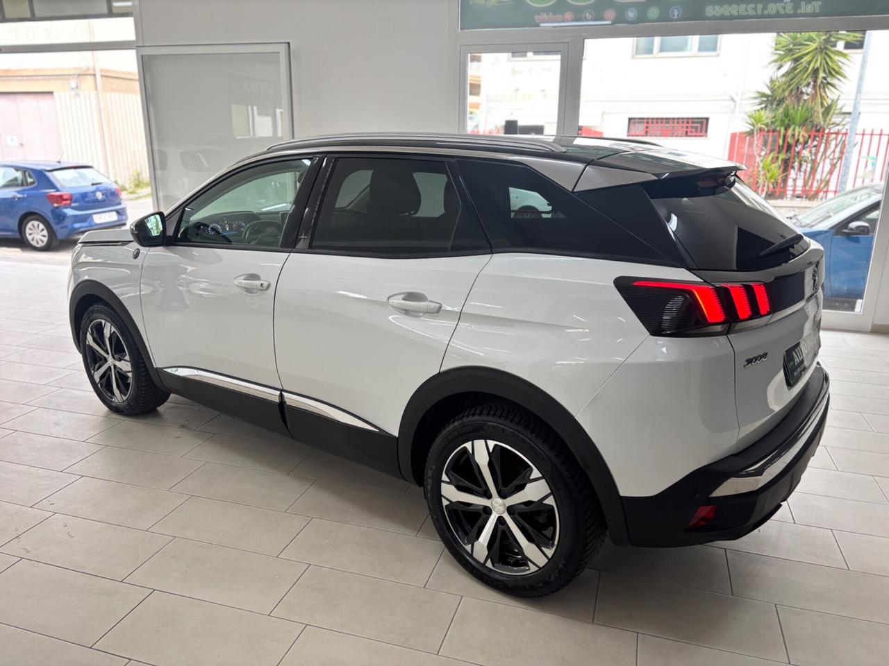 Peugeot 3008 BlueHDi 130 S&S EAT8 Crossway