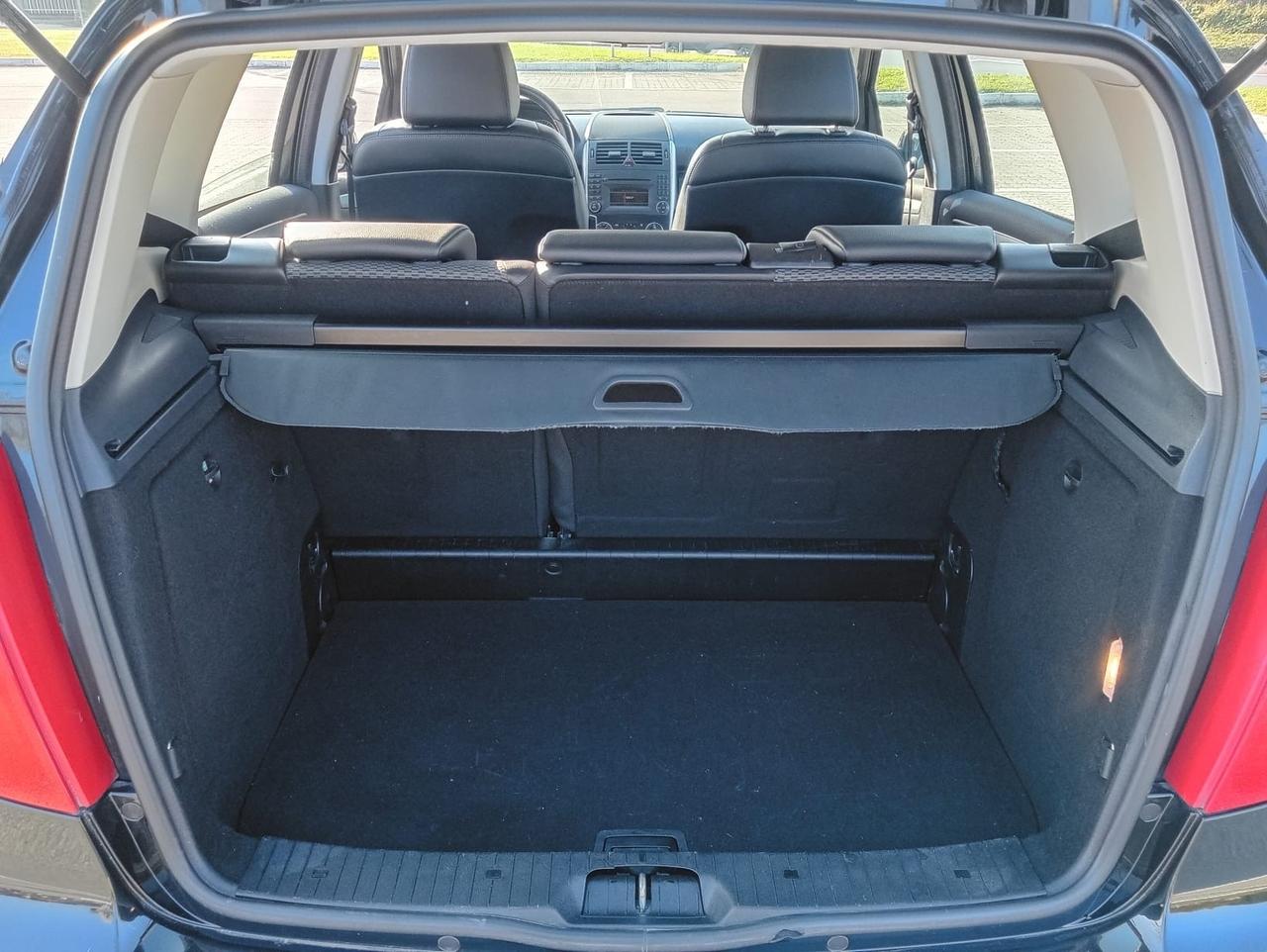 Mercedes-benz A 160 CDI AUTOMATIC*Sensori*Sedili risc*Neopatentati