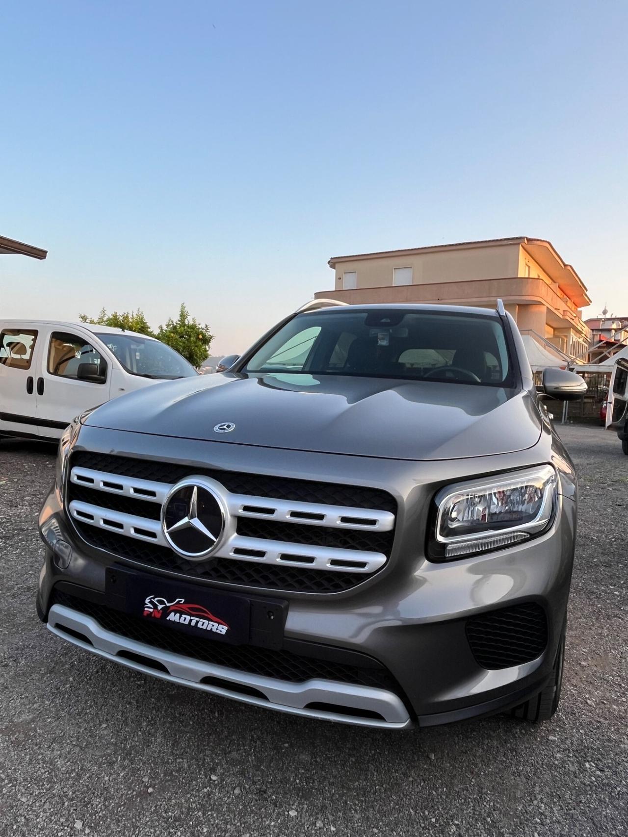 Mercedes-benz GLB 200