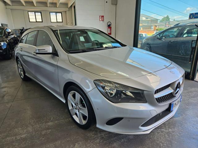 Mercedes-Benz CLA 200 2017 Premium AUTOMATICO 136CV