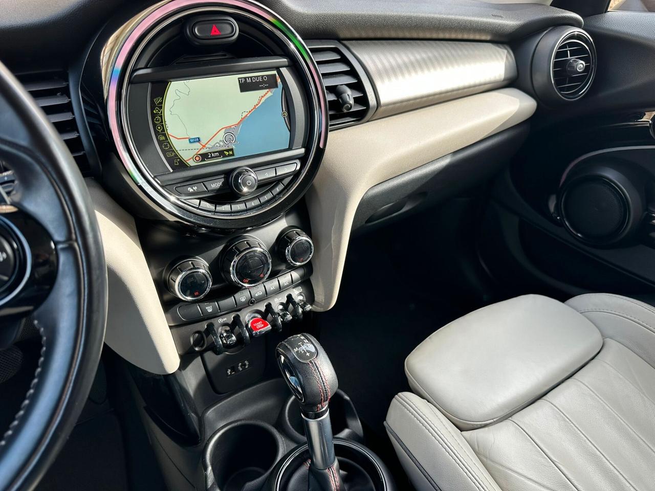 Mini 2.0 Cooper SD aut. Hype 5 porte