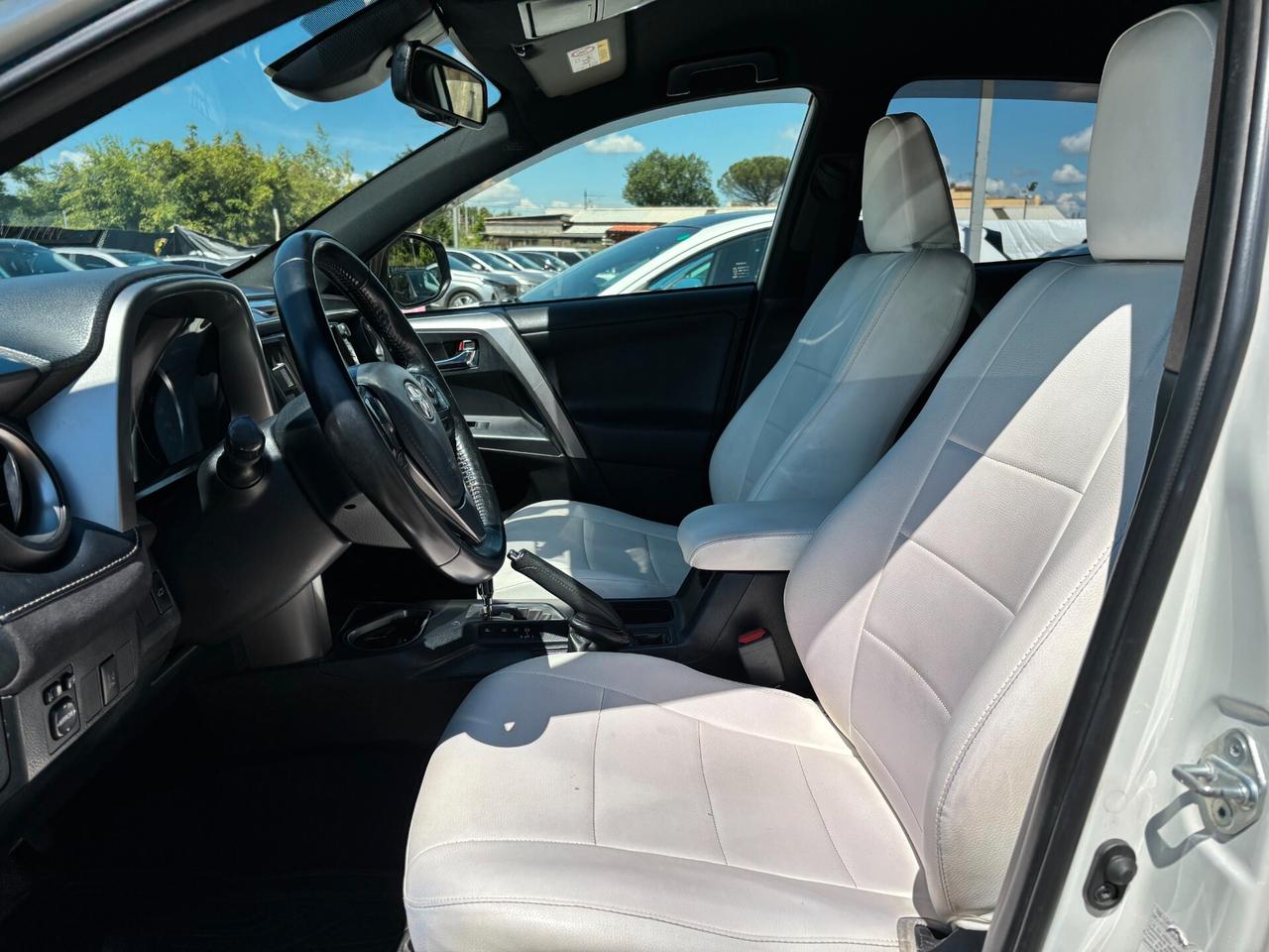 Toyota RAV 4 RAV4 2.5 Hybrid 2WD Lounge