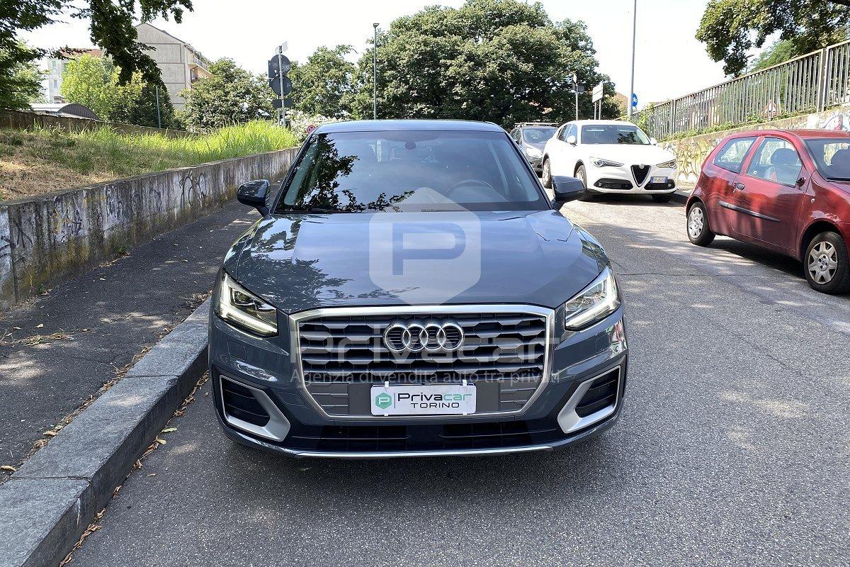 AUDI Q2 35 TFSI S tronic Business