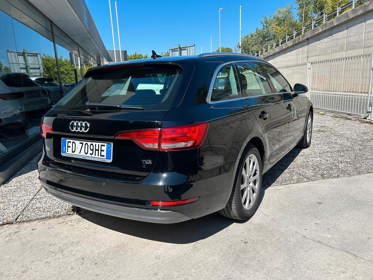 Audi A4 Avant 2.0 TDI 150 CV ultra Business Sport