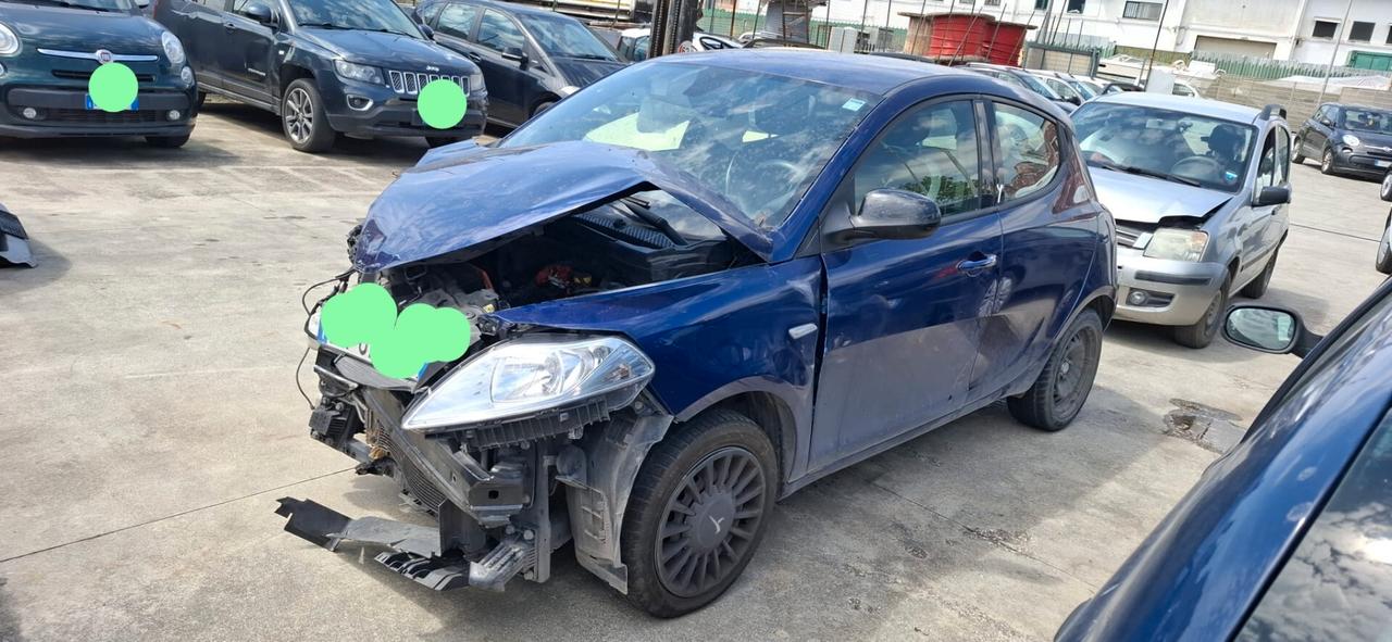 GPL INCIDENTATA Lancia Ypsilon 1.2 69 CV 5 porte GPL Ecochic Platinum