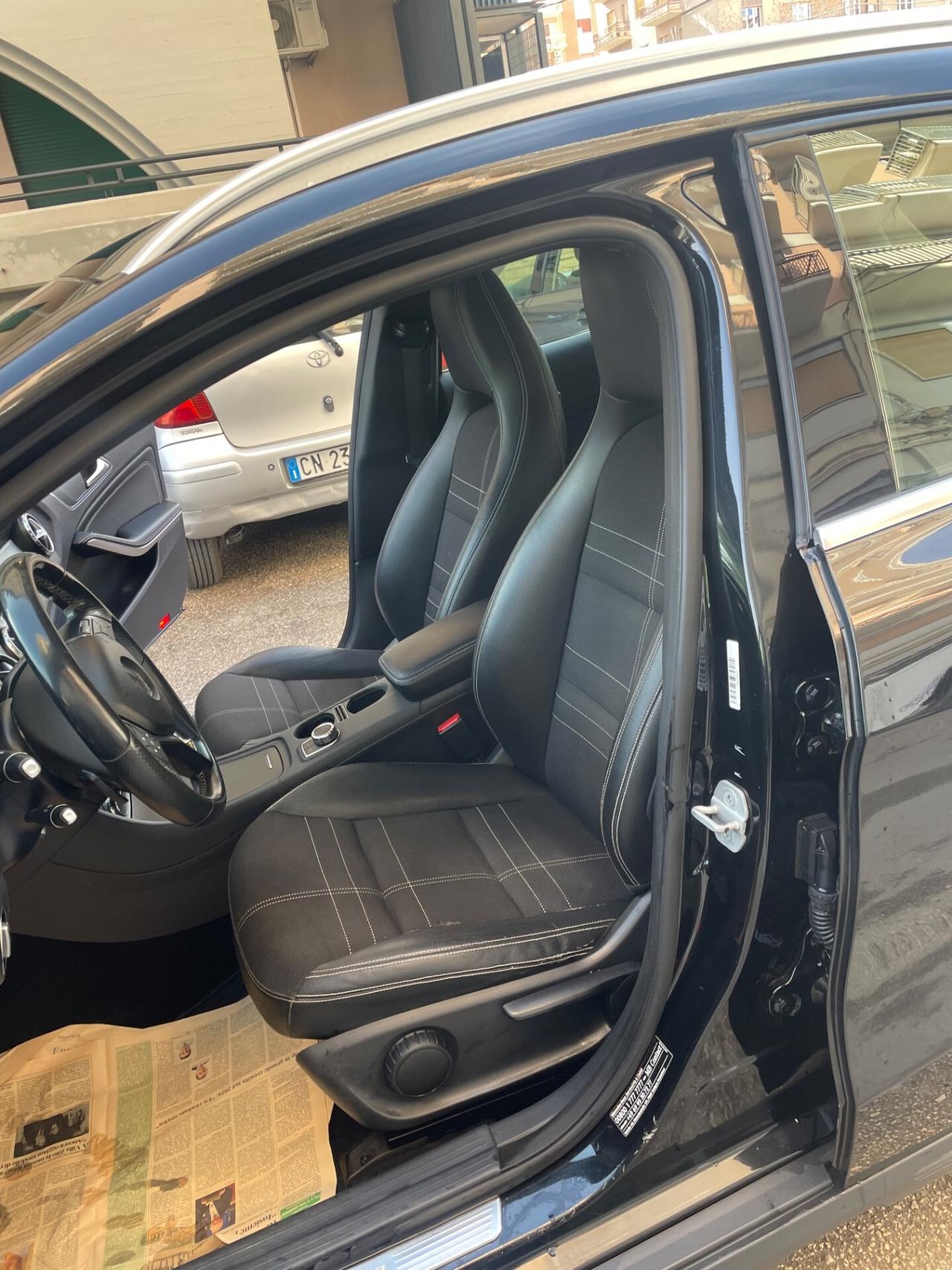 Mercedes-benz GLA 220 CDI Automatic 4Matic Premium