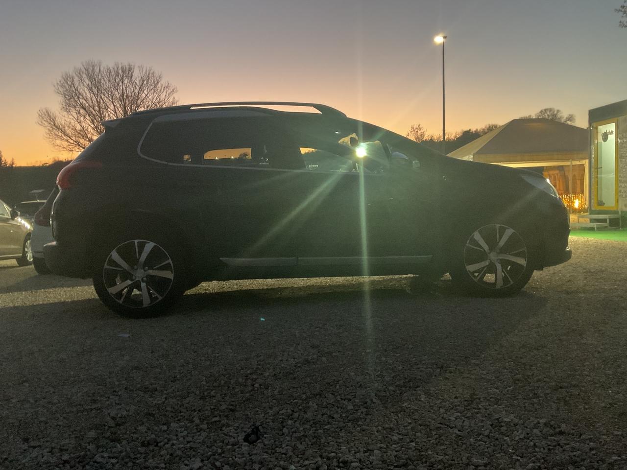 Peugeot 2008 BlueHDi 100 Allure