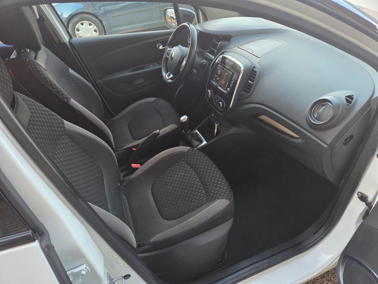 RENAULT CAPTUR 1.5 DCI FULL LED SOLI KM 90000 CERTIF