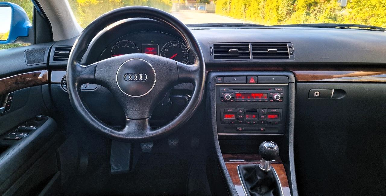 Audi A4 2.5 V6 TDI/180 CV cat Avant quattro