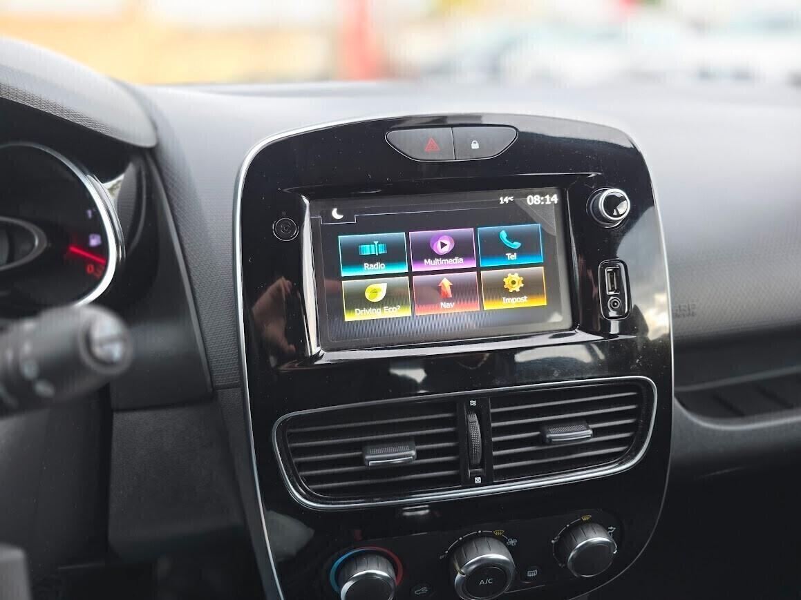 Renault Clio TCe 12V 75 CV 5 porte Moschino Life