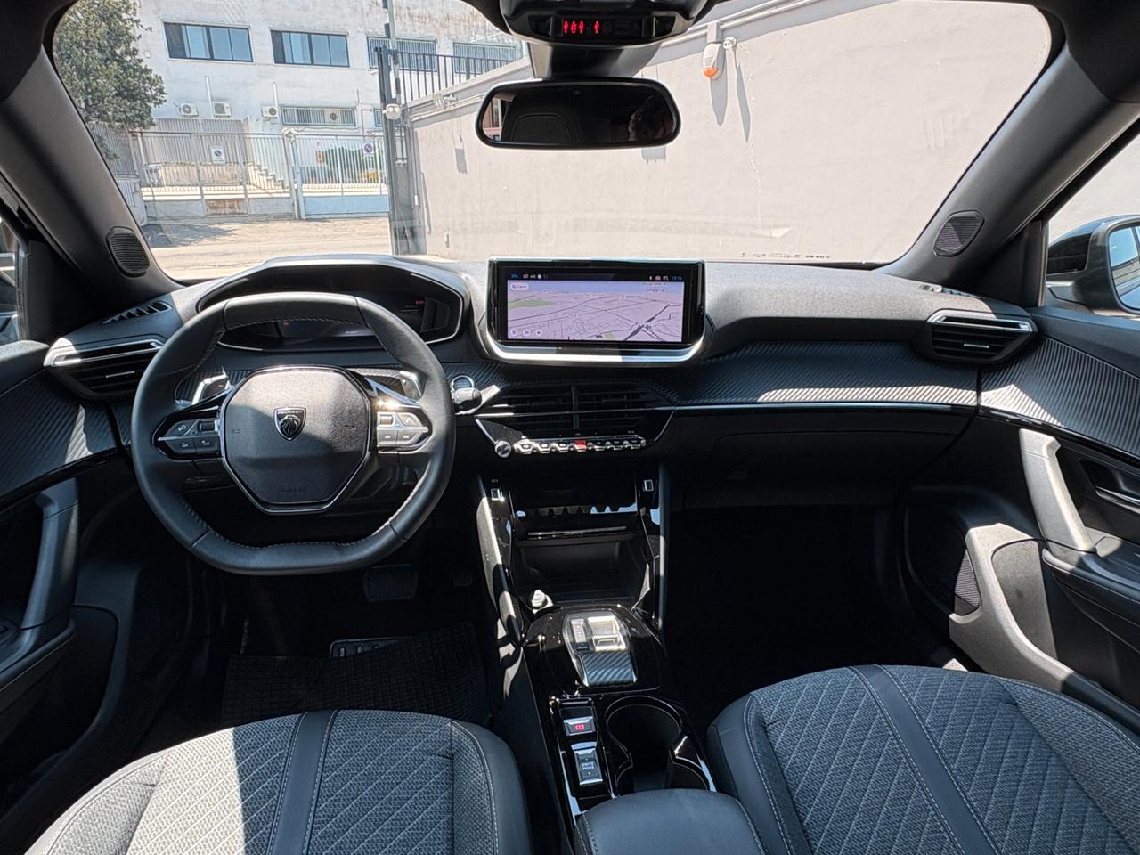 Peugeot 2008 Hybrid 110 e-DCS6 ALLURE PACK AUTOMATIC