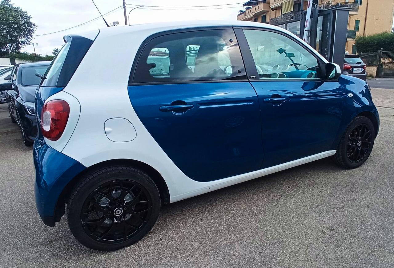 Smart ForFour 70 1.0 twinamic Proxy