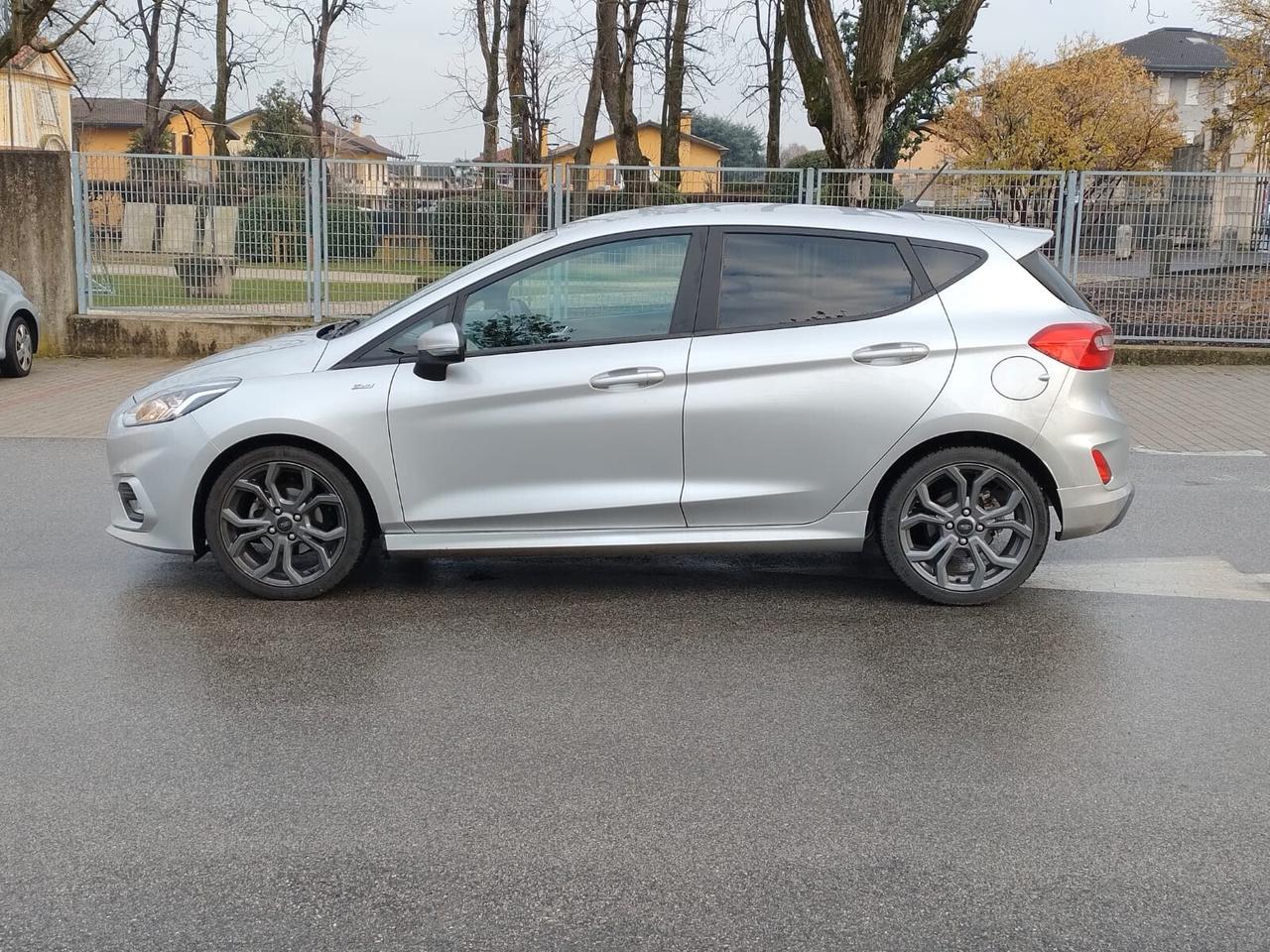 Ford Fiesta 1.5tdci ST-Line OK NEOPATENTATI