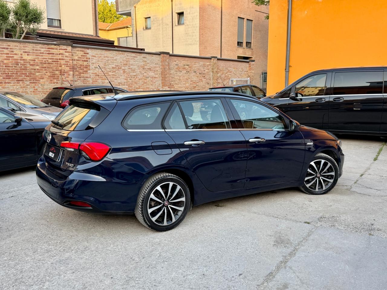 Fiat Tipo 1.6 Mjt S&S SW Lounge