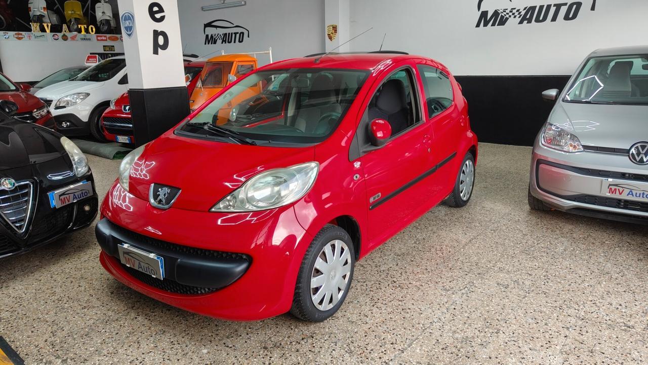 Peugeot 107 1.0 68CV 3p. Sweet Years