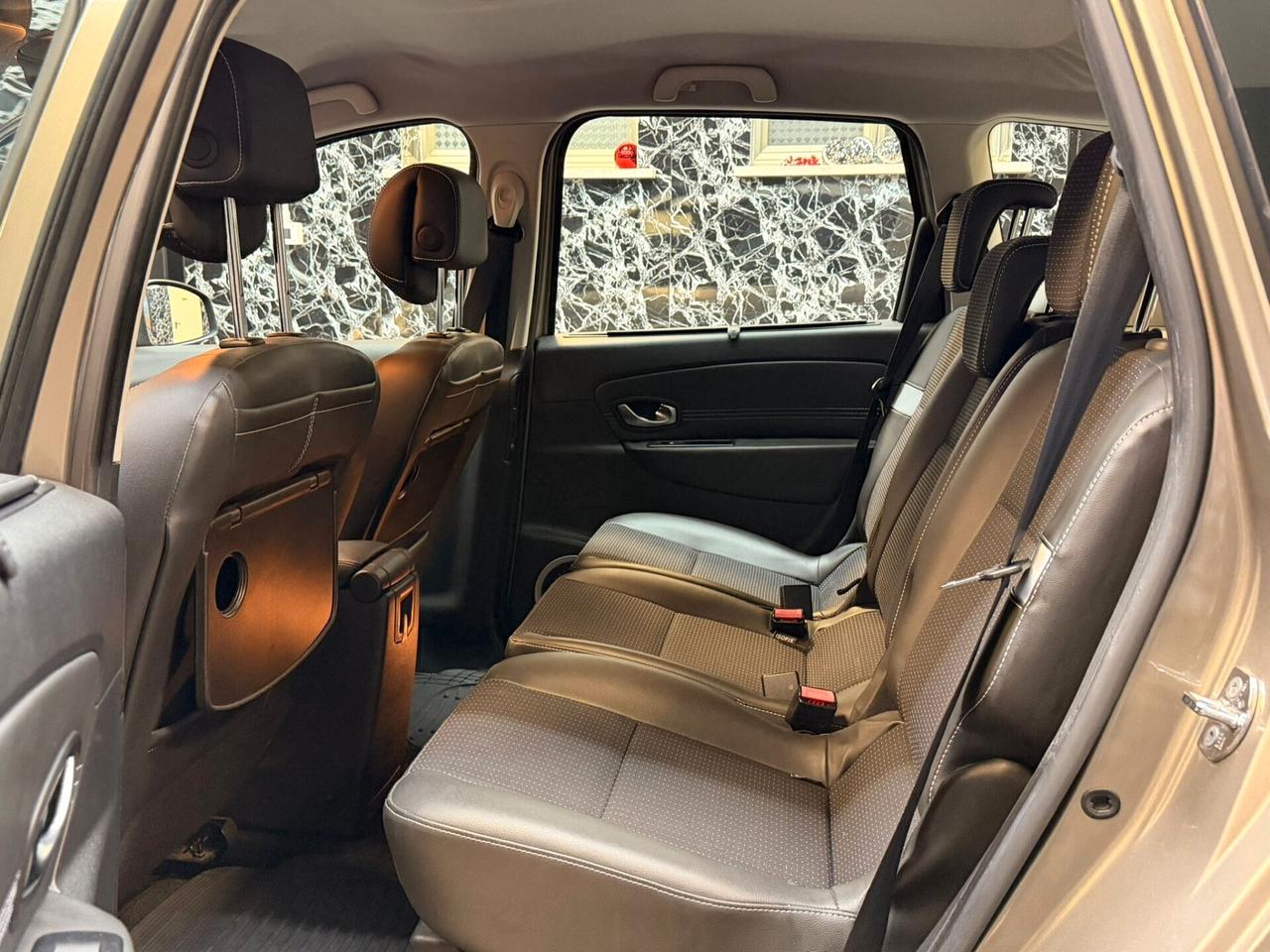 Renault Scenic Scénic X-Mod 1.4 TCe Dynamique