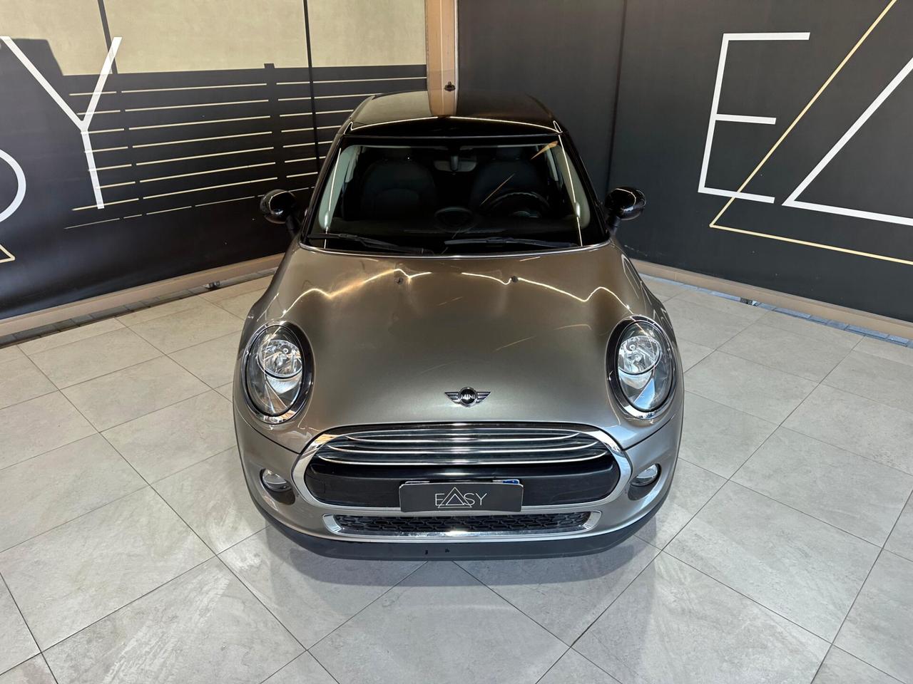 MINI Cooper D 1.5 Business 5p