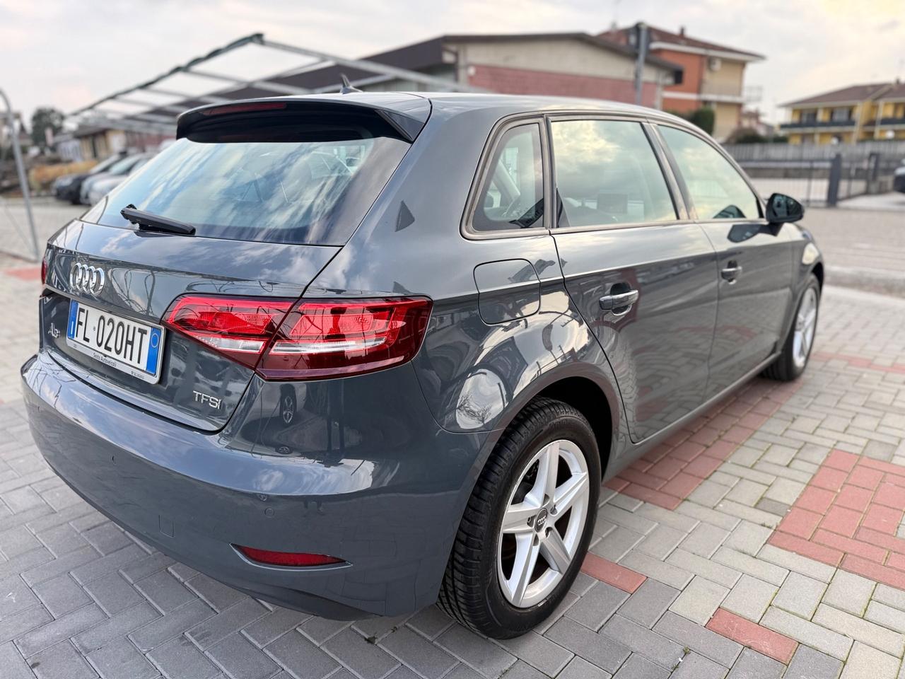 Audi A3 SPB 1.0 TFSI S tronic Sport 44000KM