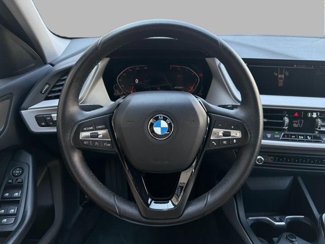 BMW 116 d 5p. Business Advantage