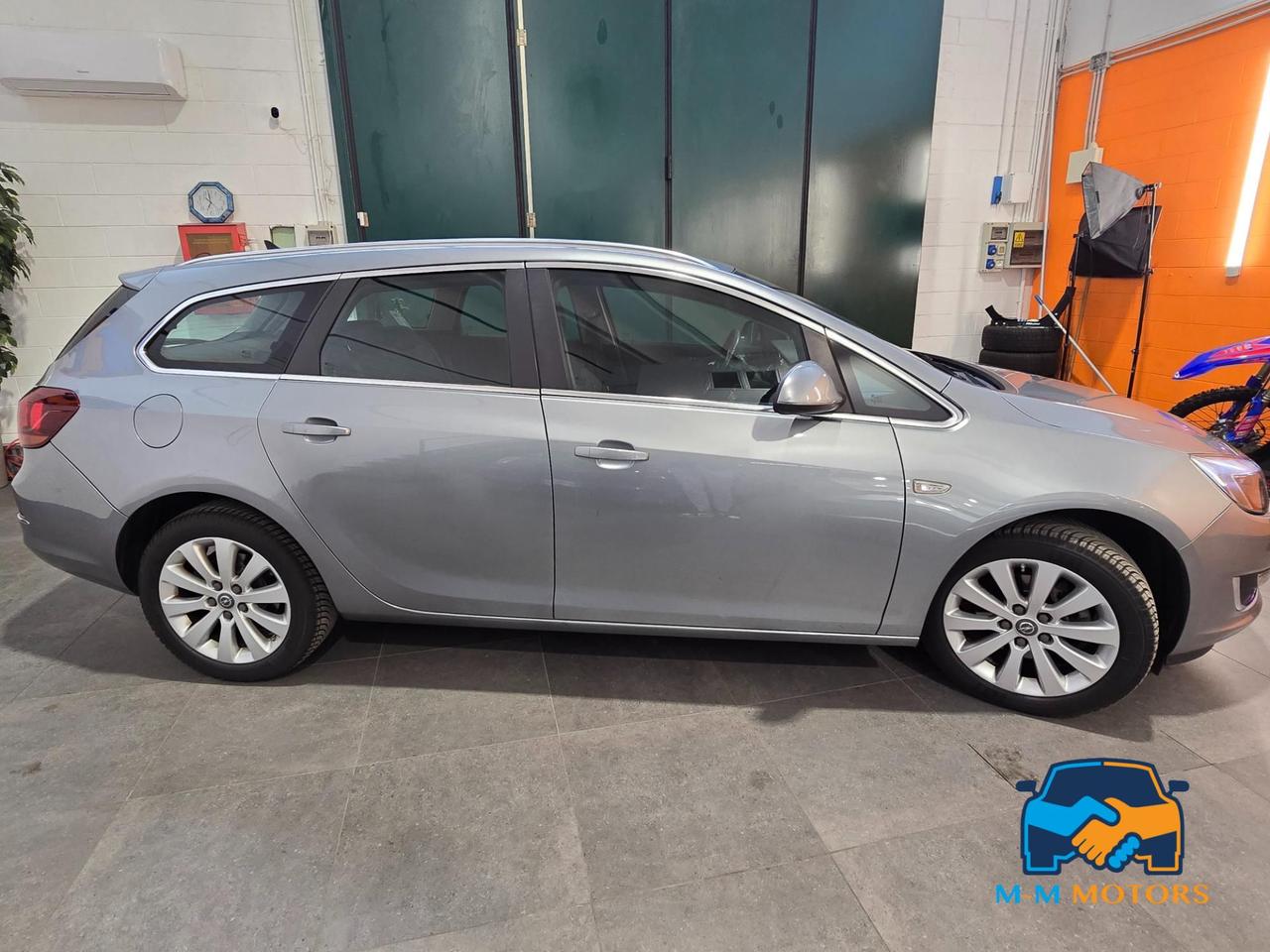 Opel Astra Sports Tourer 1.6 cdti (ecoflex) Cosmo s&s 136cv