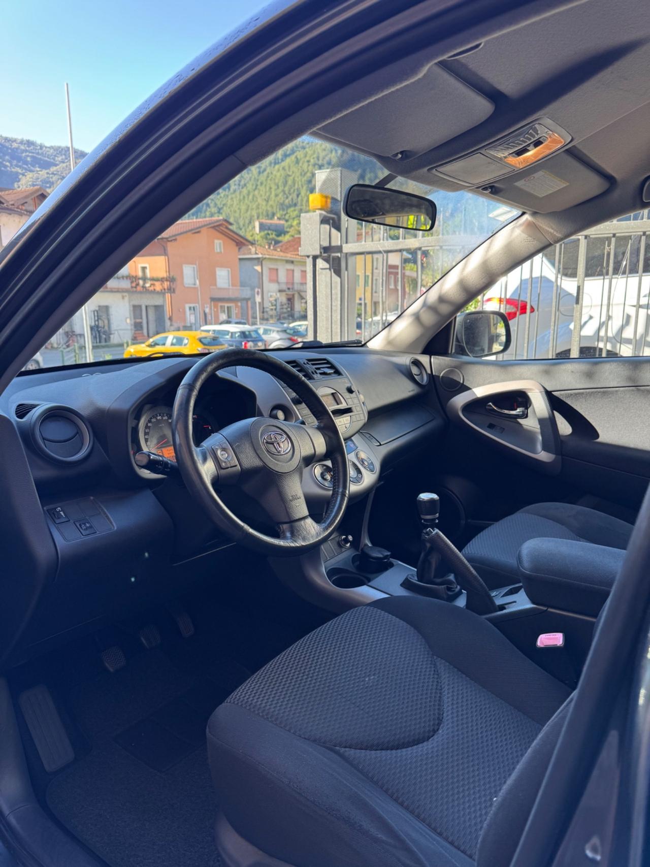 Toyota RAV 4 RAV4 2.2 D-4D 136 CV Sol