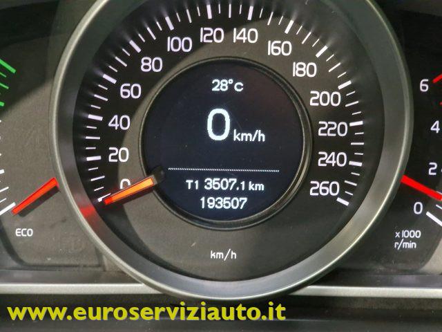 VOLVO V40 Cross Country D2 Geartronic Business