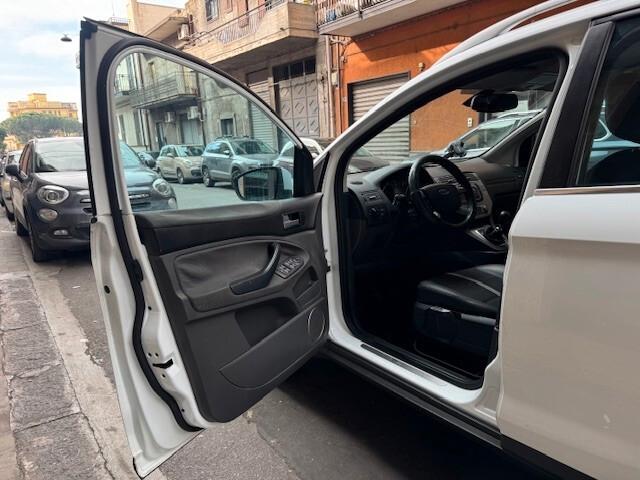 Ford Kuga 2.0 TDCi 136 CV 4WD Titanium