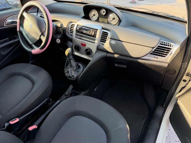 LANCIA Ypsilon 1.2 69 CV Diva