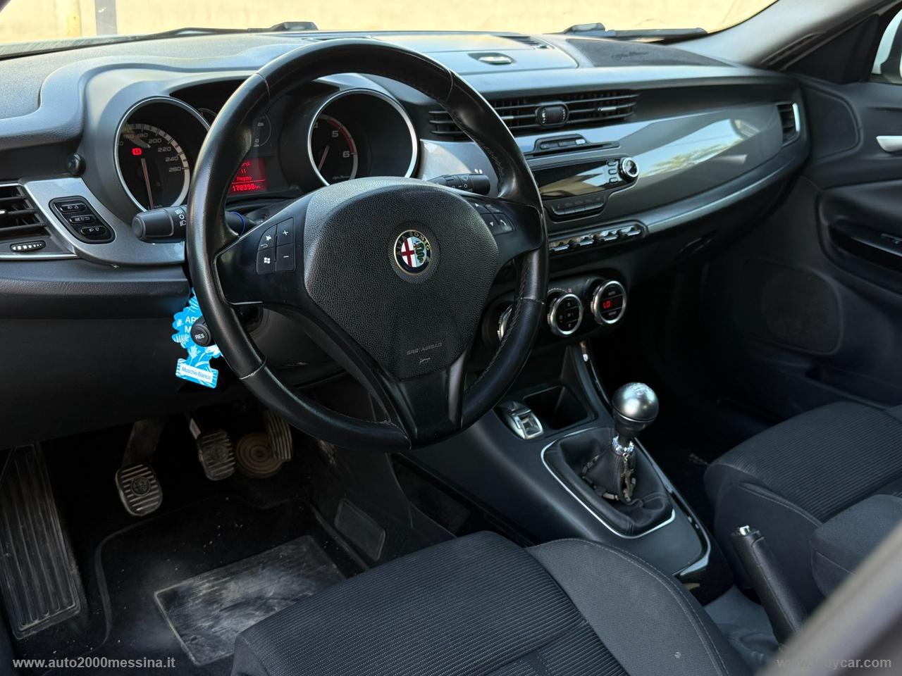 ALFA ROMEO Giulietta 1.6 JTDm-2 105 CV Distinctive