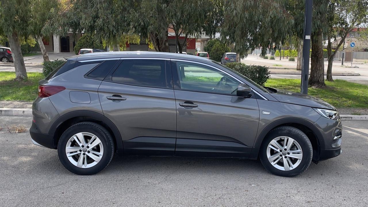 Opel Grandland X 1.5 diesel automatica | GARANZIA 12 MESI