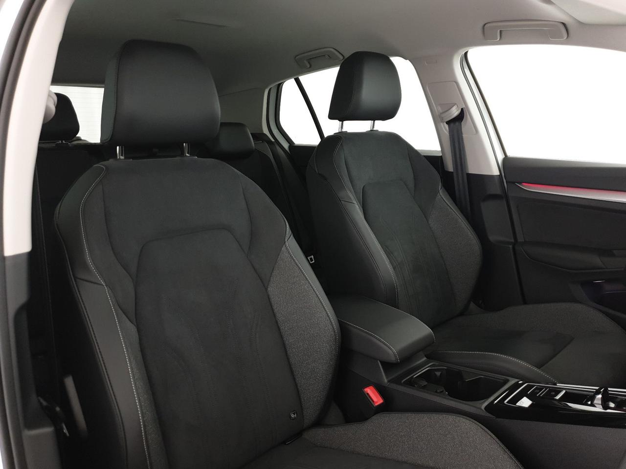 Volkswagen Golf 1.5 tsi ehybrid style 204cv dsg