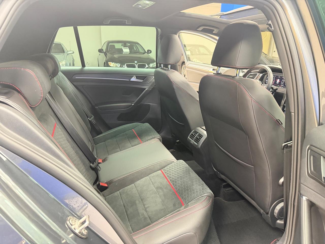 Volkswagen Golf GTI 230 CV TETTO APRIBILE*INTERNI SPORTIVI**PARI AL NUOVO**