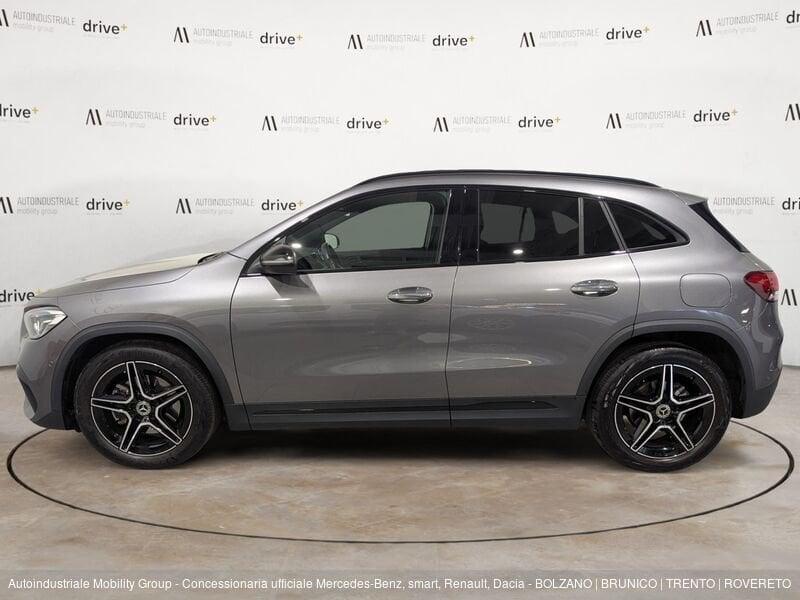 Mercedes-Benz GLA 200 D PREMIUM AUTOMATIC