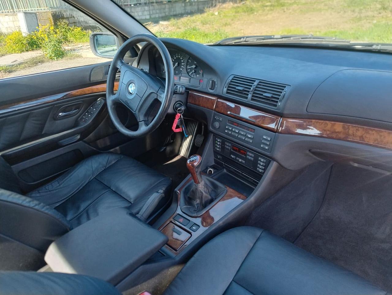 Bmw 520 520i 24V cat Futura