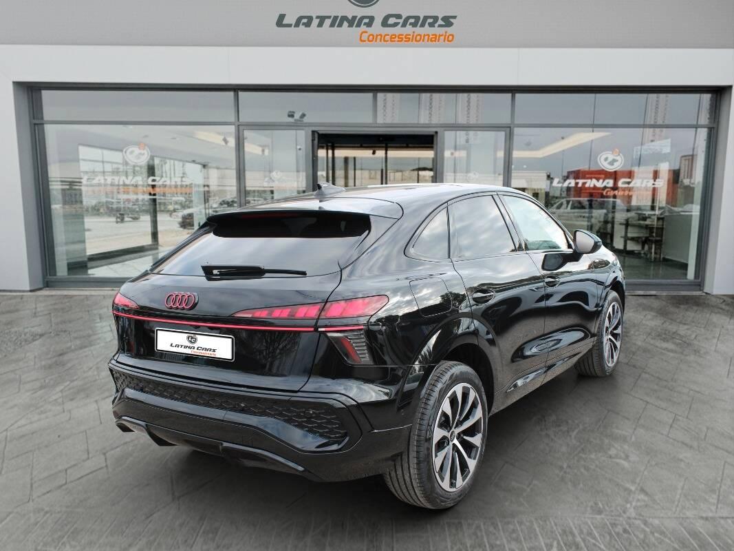 Audi Q3 Sportback 2.0 TDi S line 150cv s-tronic, Telecam e CarPlay