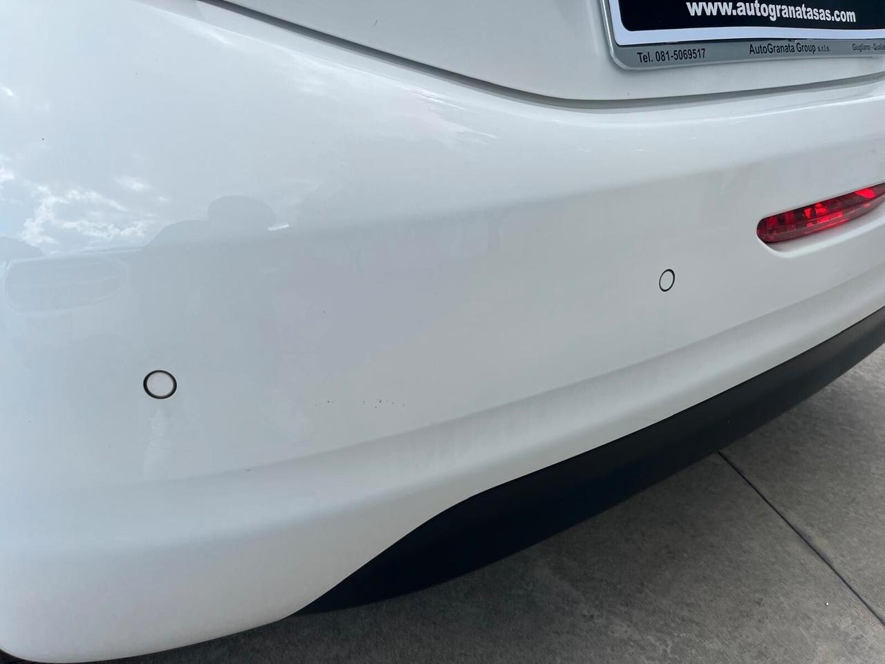 Peugeot 208 1.2 benz. Allure NEOPATENTATI COME NUOVA