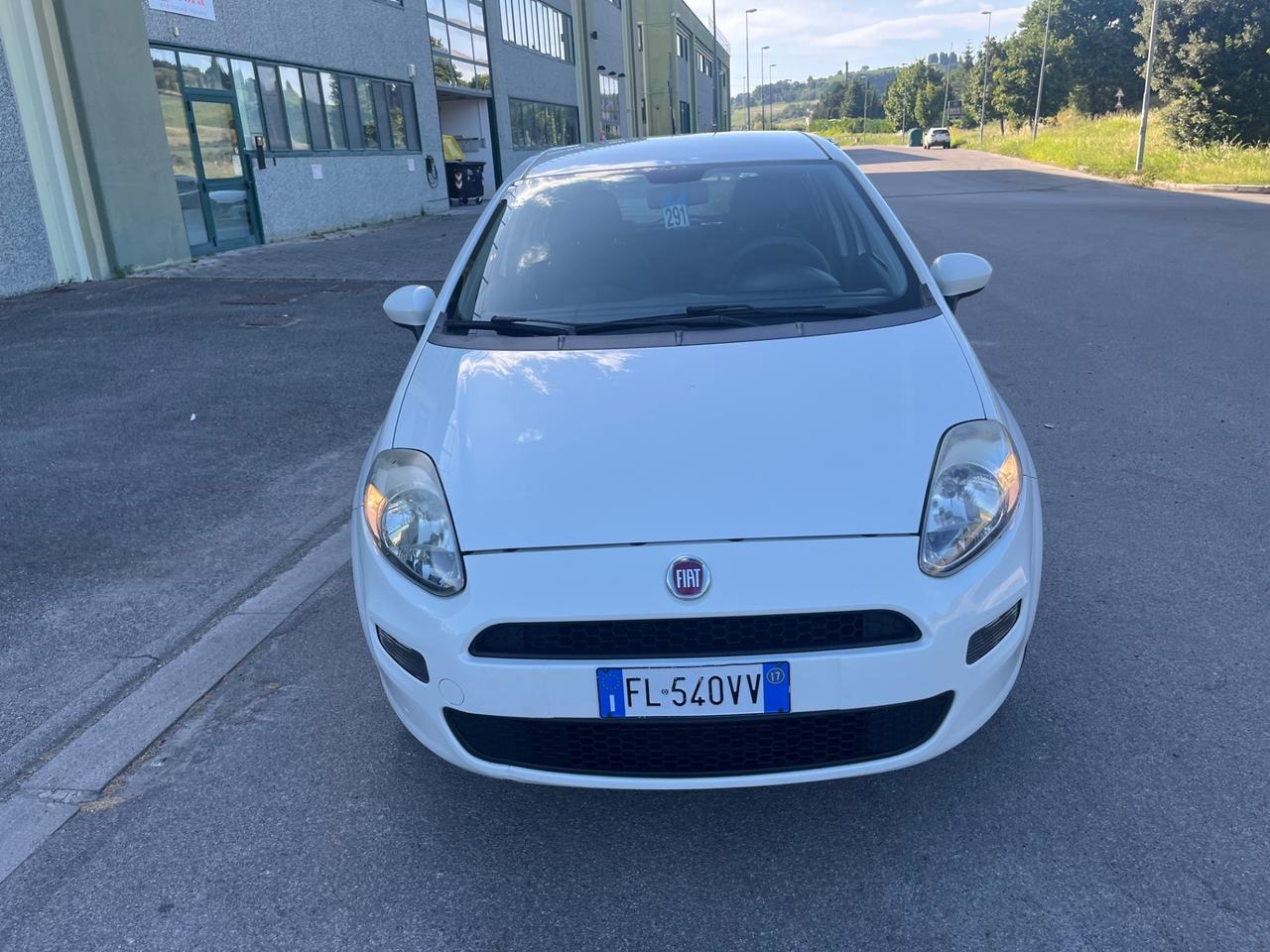 Fiat Punto 2017 1.4 8V 5 porte Natural Power Street