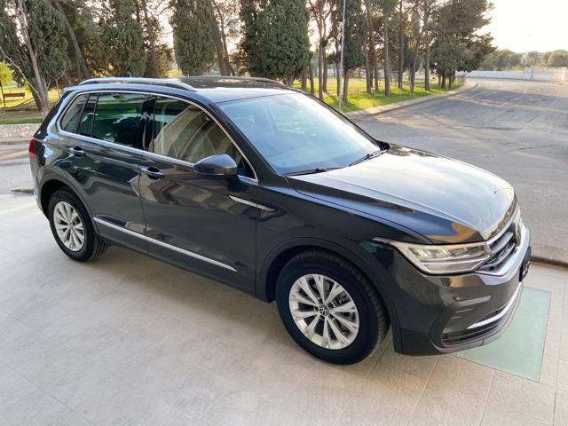 VOLKSWAGEN Tiguan 2.0 TDI 150 CV SCR DSG Life