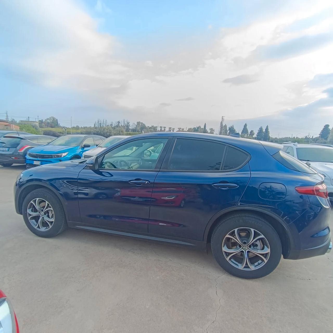 Alfa Romeo Stelvio Q4 210CV