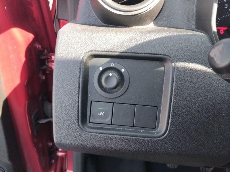 Dacia Duster II 2021 1.0 tce Comfort Gpl 4x2 100cv