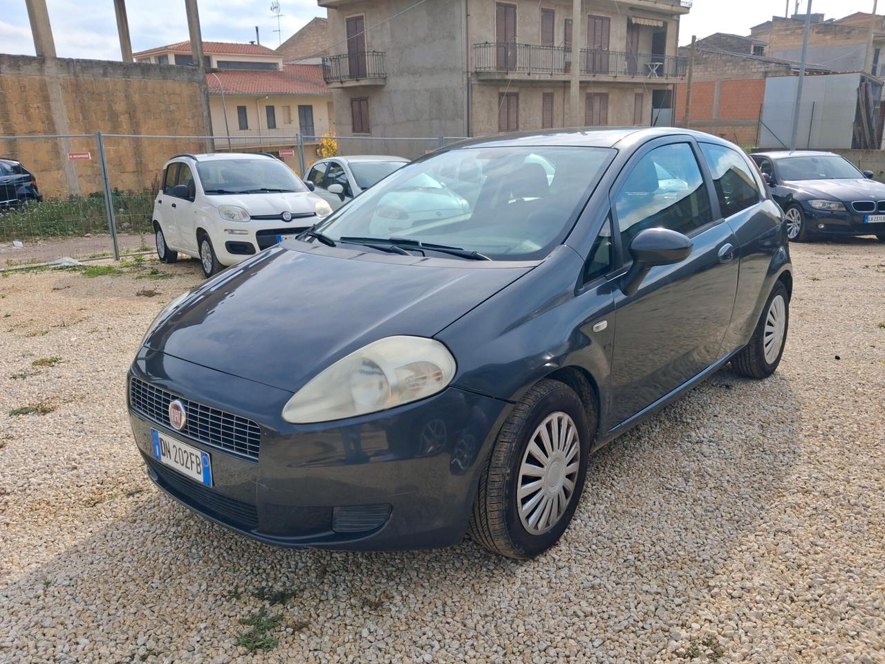 Fiat Grande Punto 1.3 MJT 75 CV 5 porte Dynamic