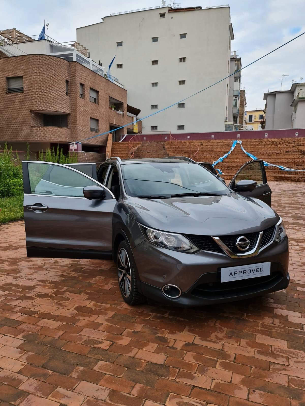 Nissan Qashqai 1.6 dCi 2WD TEKNA Tetto PANORAMICO PELLE CERCHI IN LEGA 19" 4 TELECAMERE FULL LED