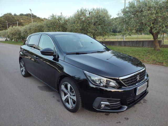 PEUGEOT 308 BlueHDi 130 S&S Allure