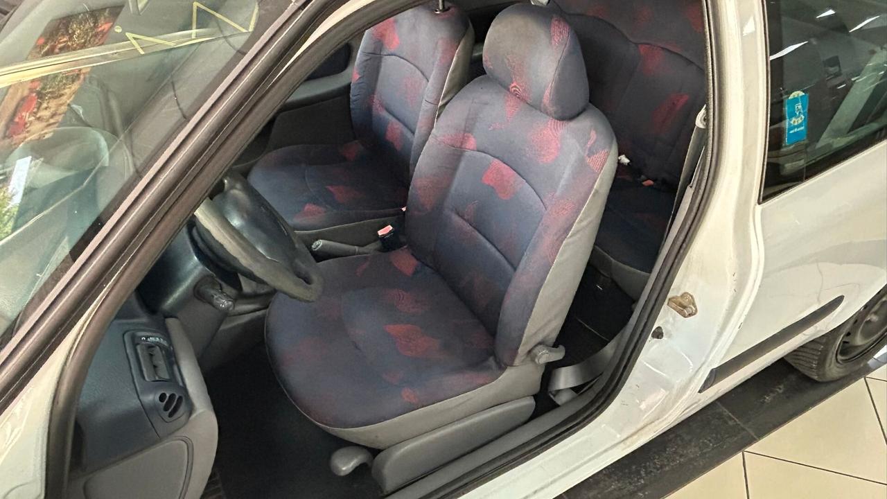 Renault Clio 1.2 cat 3 porte