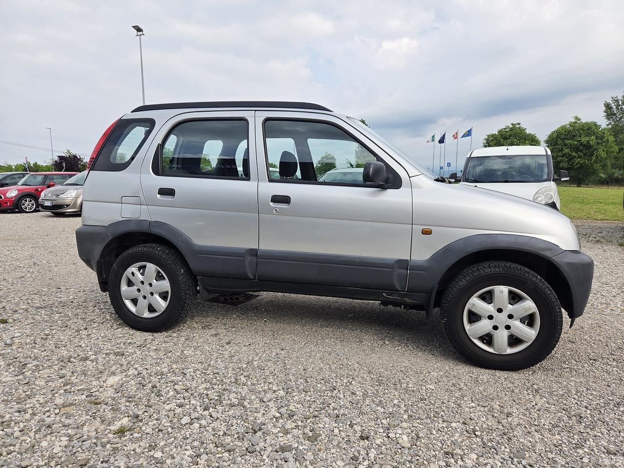 DAIHATSU TERIOS 4X4 BENZINA