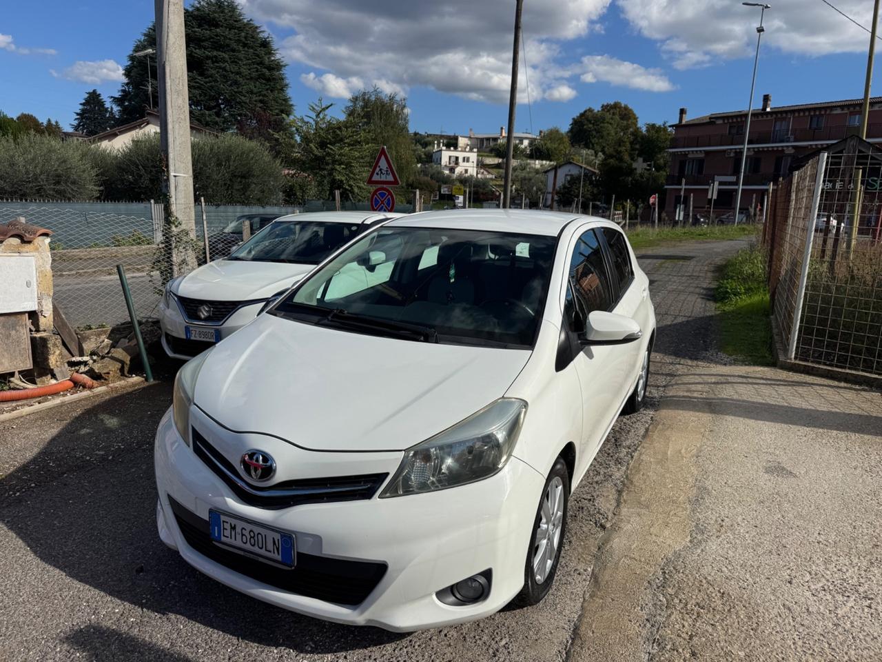 Toyota Yaris 1.3 5 porte Lounge NEOPATENTATI