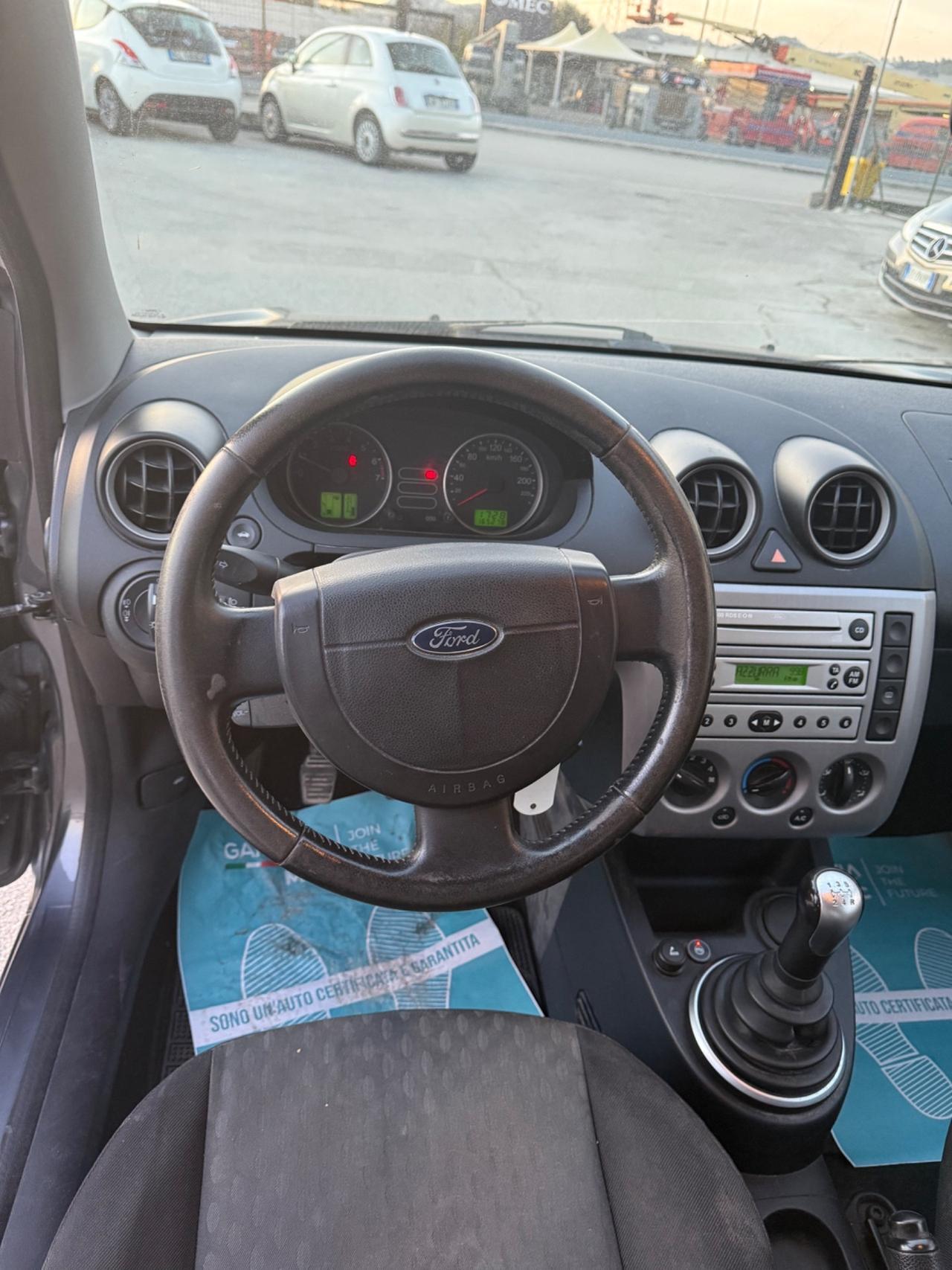 Ford Fiesta 1.2 82CV 3 porte Titanium