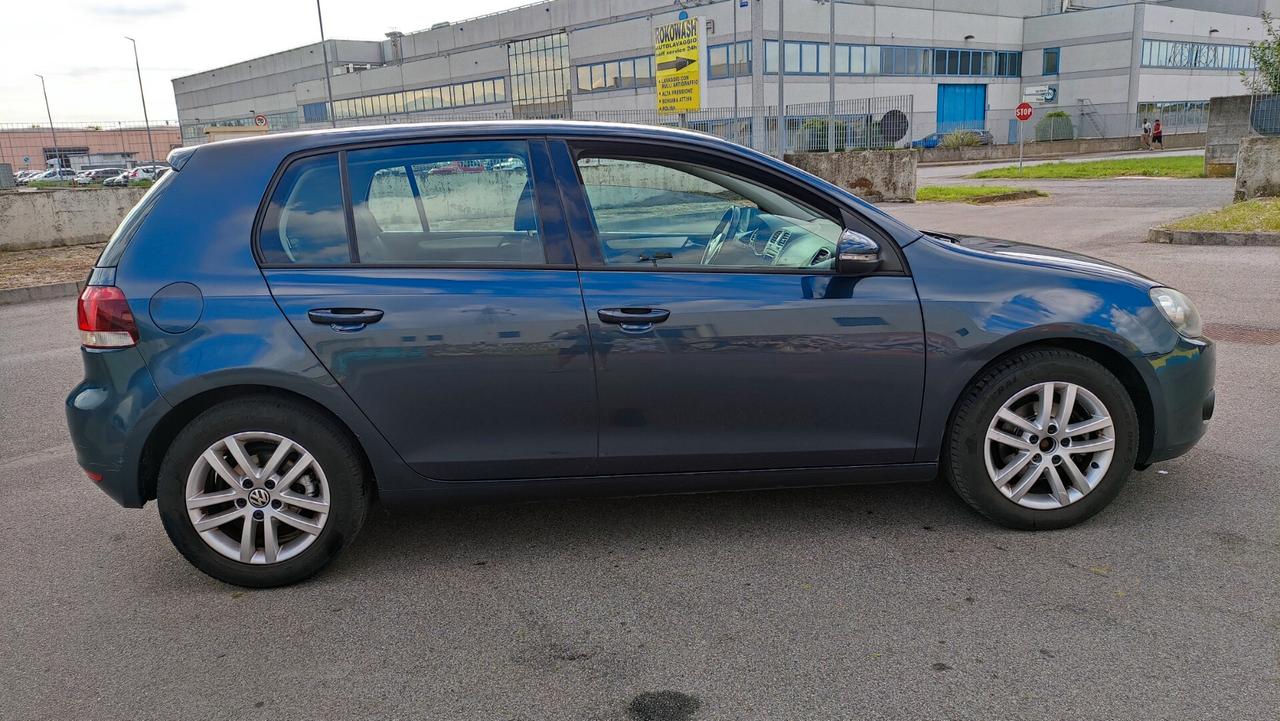 Volkswagen Golf VI 1.6 TDI 105CV 5p. Highline NEOPATENTATI - 2011