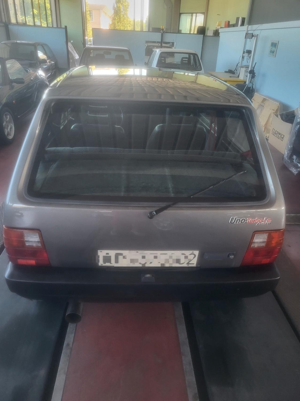 FIAT UNO TURBO PRIMA SERIE
