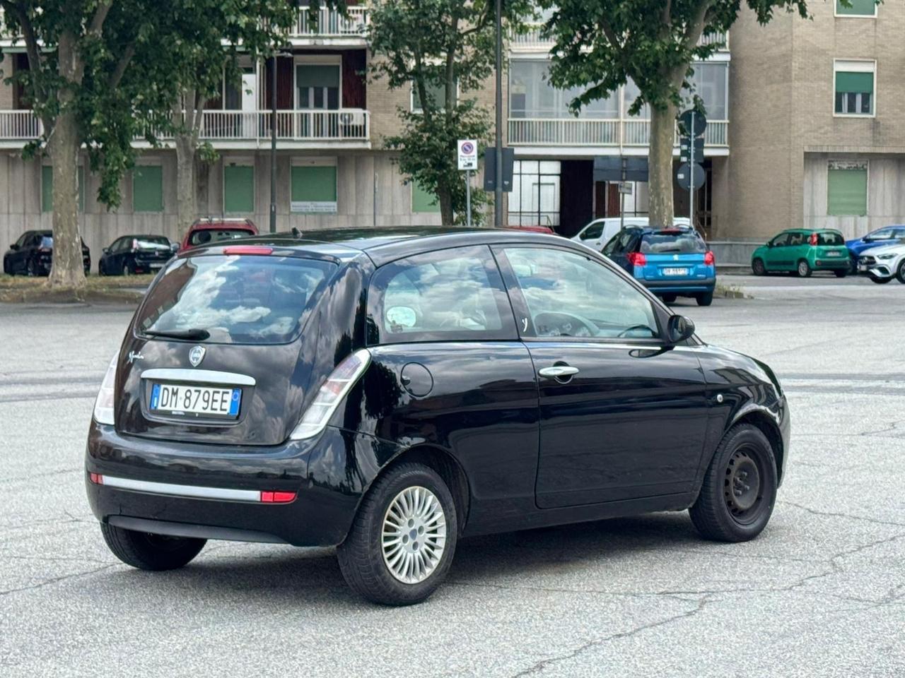 Lancia Ypsilon 1.2 Argento